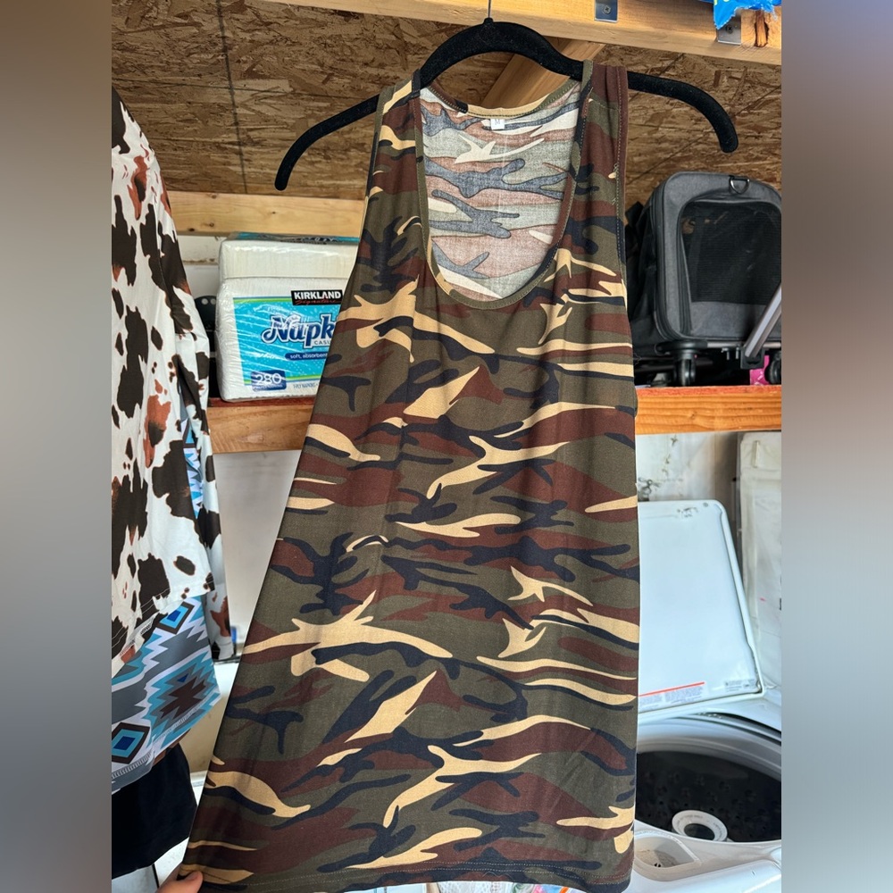 Camo tank top